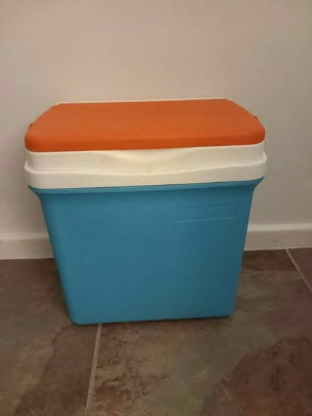 Photo of free Insulated freezer box (Lichfield) #1