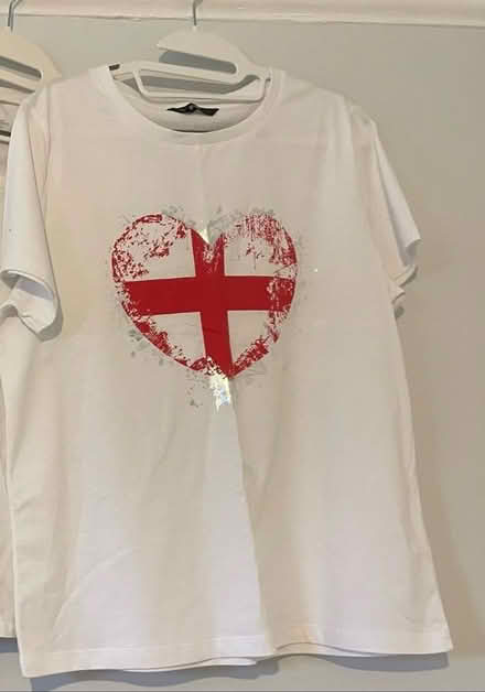 Photo of free New F&F Adult T-Shirt (Ashburton SE25) #1