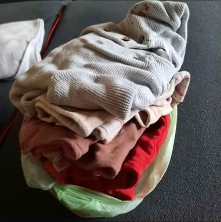 Photo of free Girl's clothes up to 1 year (CR0) #1
