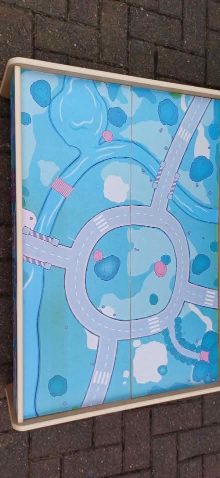 Photo of free Kids activity Table (Birkenhead, CH42) #1