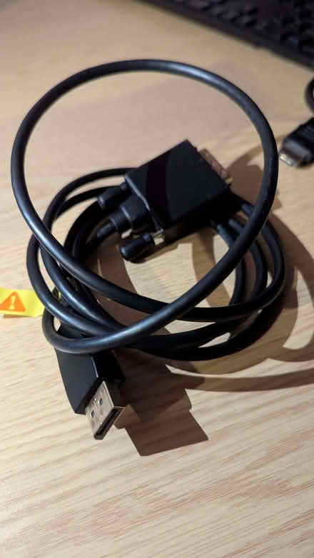 Photo of free DVI-D to display port cable (Malvern Link WR14) #1