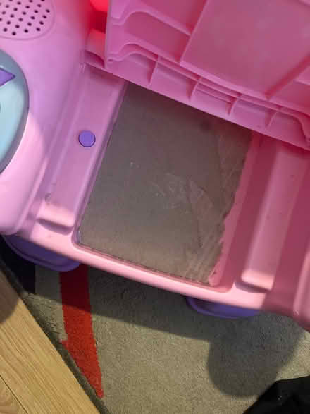 Photo of free Pink kids toy chair (Cheshunt EN8,) #3