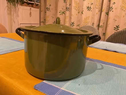 Photo of free Green enamel pot. (Eversley RG40) #1
