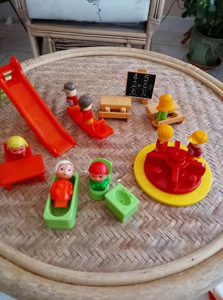 Photo of free dolls house pieces (waterlooville) #1