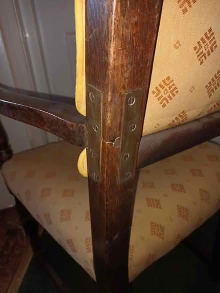 Photo of free Lovely old chair (TN39) #4