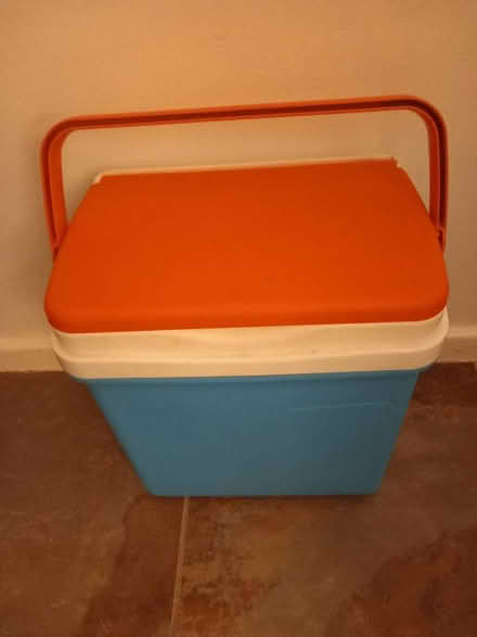 Photo of free Insulated freezer box (Lichfield) #2