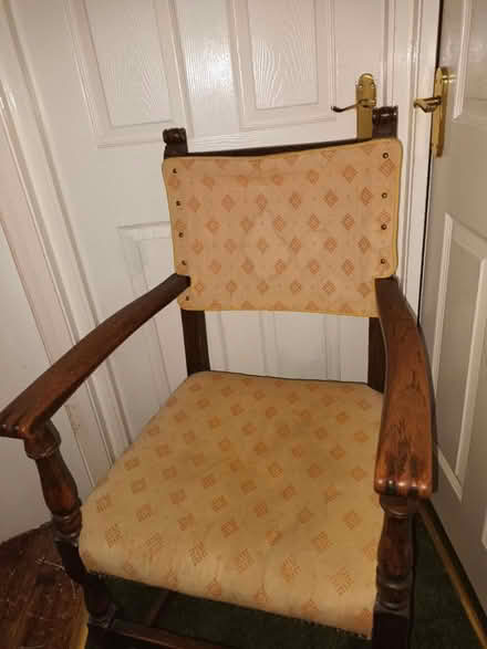 Photo of free Lovely old chair (TN39) #2