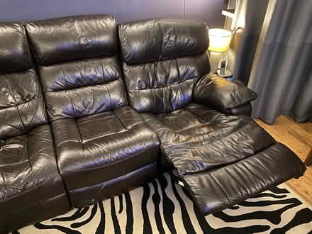 Photo of free Reclining Electric Leather Sofa (Gillingham - near big Tesco) #4