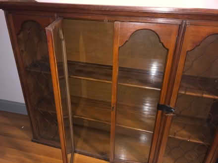 Photo of free Beautiful wood cabinet, glass doors (East Flatbush) #4