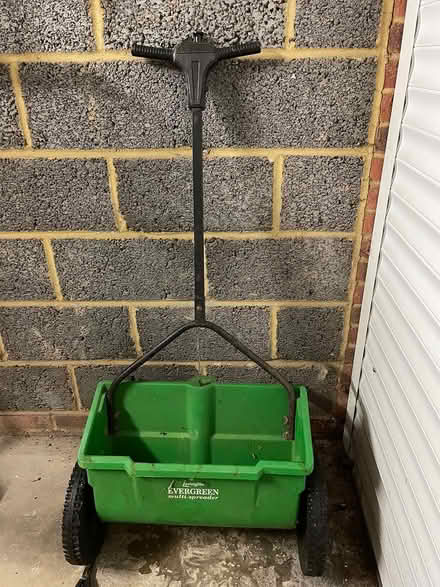 Photo of free Levington Evergreen Multi-Spreader (Sidcup DA15) #1