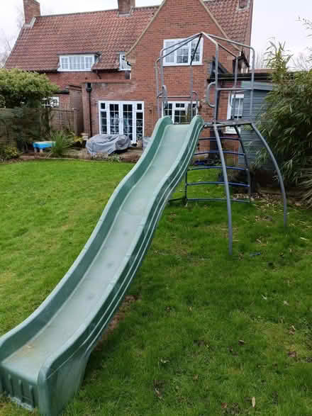 Photo of free Metal climbing frame (Welwyn Garden City) #1
