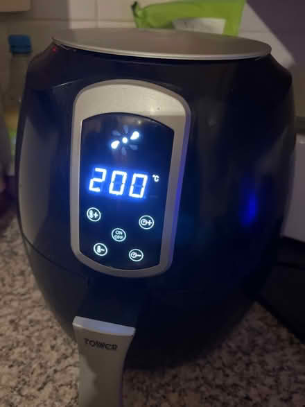 Photo of free Tower air fryer (PR5 lostock hall) #4