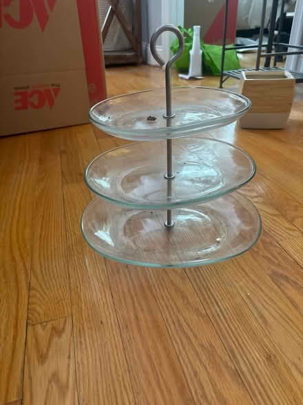 Photo of free Glass display for snacks or fruit (Eckington) #1
