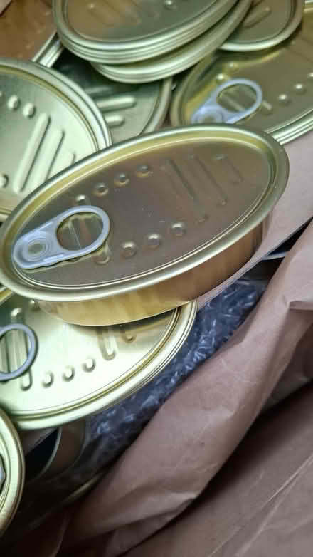 Photo of free New tins - lids and bases (SW18) #2