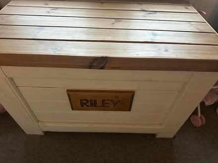 Photo of free Wooden ottoman (S6 Hillsborough) #2