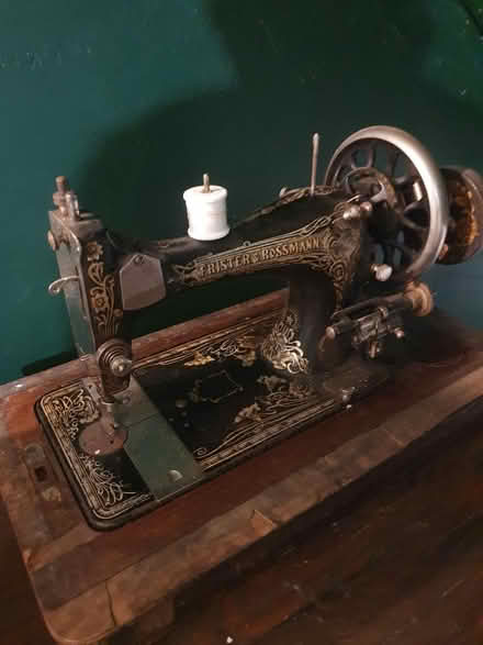 Photo of free 2 sewing machines (CT20) #1