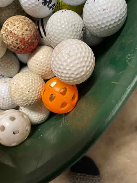 Photo of free 276 used golf balls (Sidcup DA15) #2