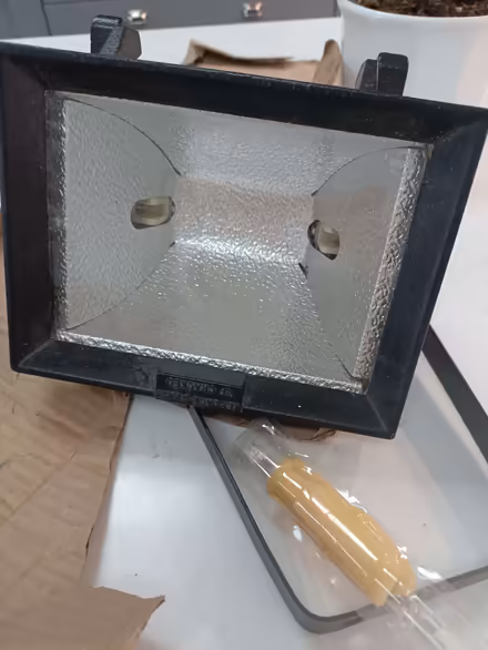 Photo of free Flood light. (Chapelfields CV5) #1