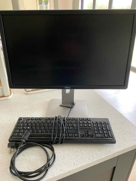 Photo of free Keyboard and monitor (Hazlemere, HP15) #1