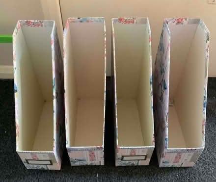 Photo of free magazine files (Westgate LA3) #1