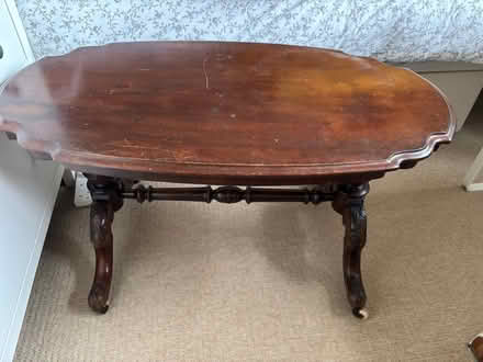 Photo of free Table (Walton-on-Thames KT12) #1