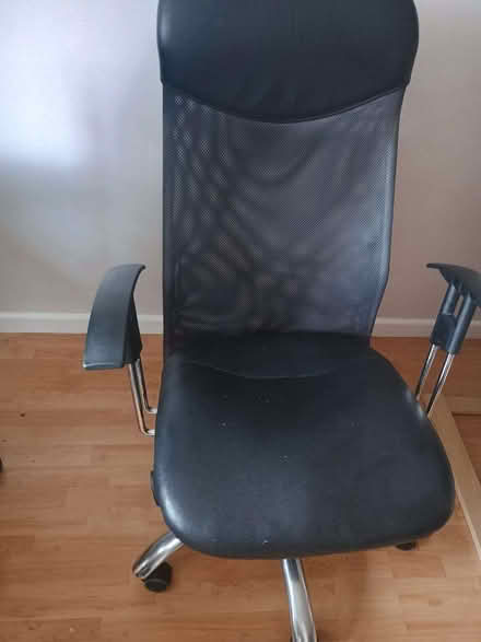 Photo of free Office chair (Boxmoor HP1) #1