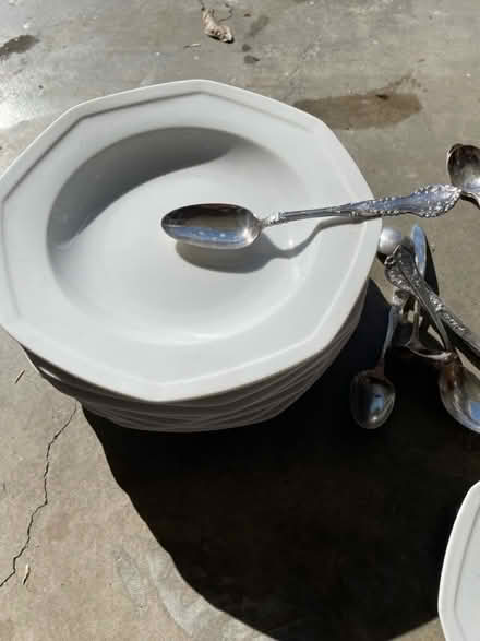 Photo of free 8 Soup bowls 2 salad plates (Cr. Valley & golden lantern) #1