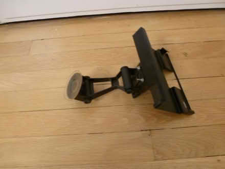 Photo of free Windscreen Mount for Psion 5, 5mx or Sony Ericsson MC218 PDA (Ravelston EH4) #2