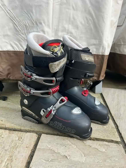 Photo of free Men’s Salomon Ski Boots - size 9 (Shepperton, TW17) #1