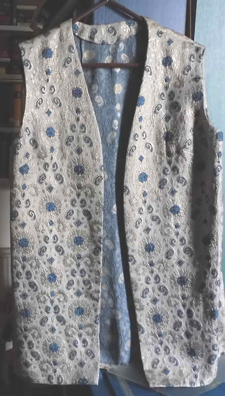 Photo of free edge-to-edge brocade waistcoat (Glasgow G43) #1