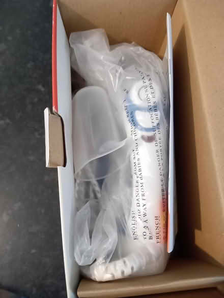 Photo of free Steam iron (Darley. DE1) #2