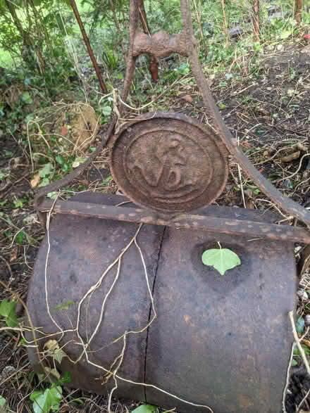 Photo of free Vintage Cast Iron garden roller (Banstead SM7) #2