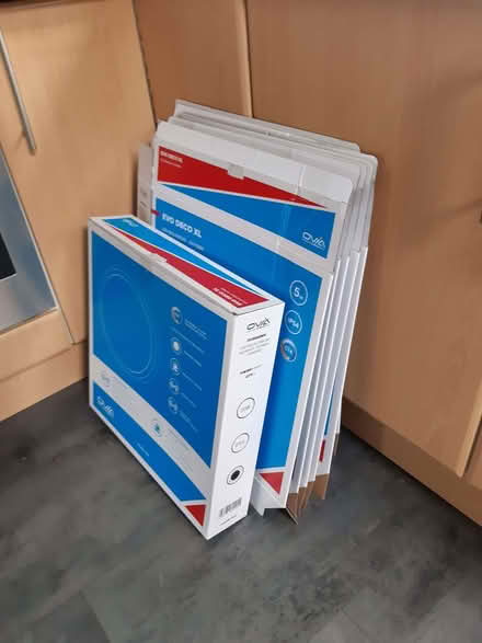 Photo of free 8 x Large flat cardboard boxes (Didcot OX11) #1
