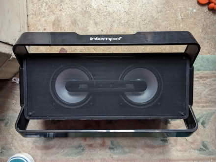 Photo of free Intempo bluetooth speaker with flashing LEDs (Portslade by Sea BN41) #1