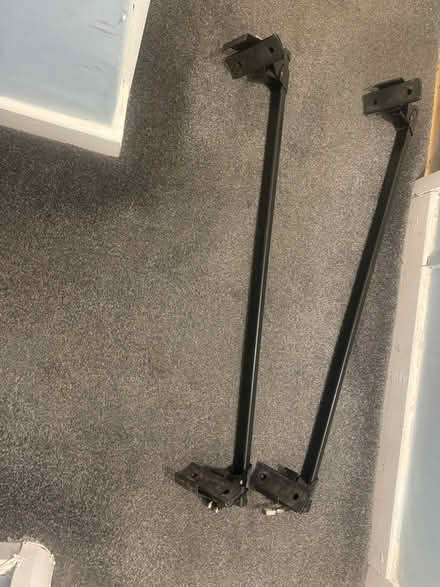 Photo of free Thule roof bars (DE24 derby) #4
