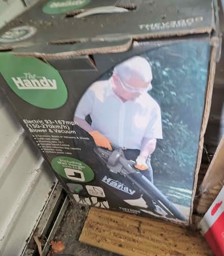 Photo of free Leaf blower-vacuum (Northwood HA5) #2