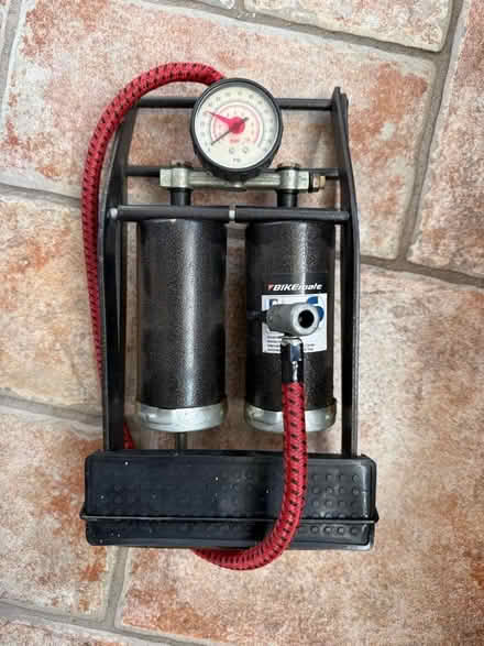 Photo of free Bike foot pump - manual (Bolbeck Park MK15) #1