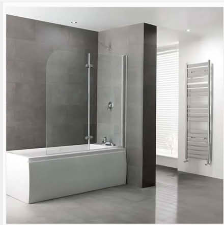 Photo of free Shower screen with hinge for over bath (Wokingham RG40) #3