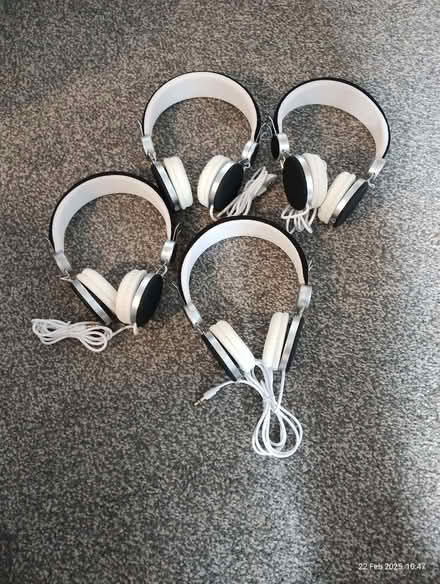 Photo of free Headphones (Chesterfield S40) #1