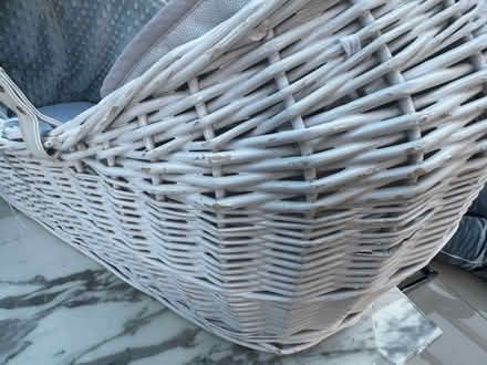 Photo of free White Wicker Moses basket (KT109ET) #4