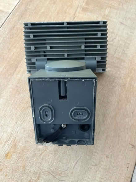 Photo of free Outdoor floodlight, motion activated - very bright (Cutteslowe OX2) #4