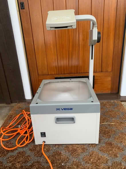 Photo of free Overhead projector (Sonning RG4) #1