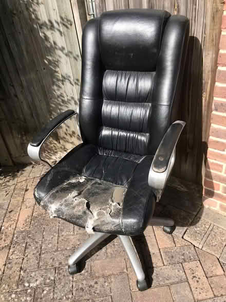 Photo of free Office Chair for repair (Bracknell RG12) #1