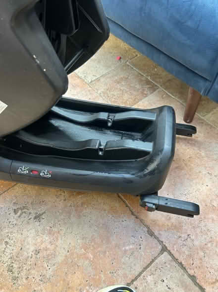 Photo of free Baby car seat with base (ISOfix) (Corsham SN13) #3