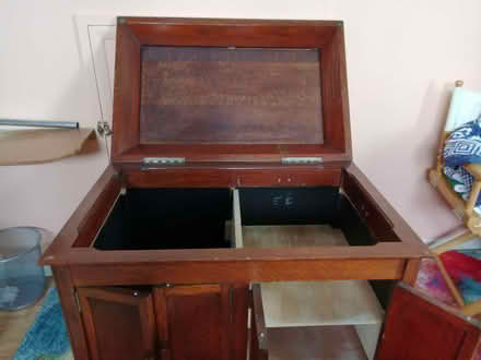 Photo of free Win Up Gramophone Cabinet (Cross Farm AL5) #3