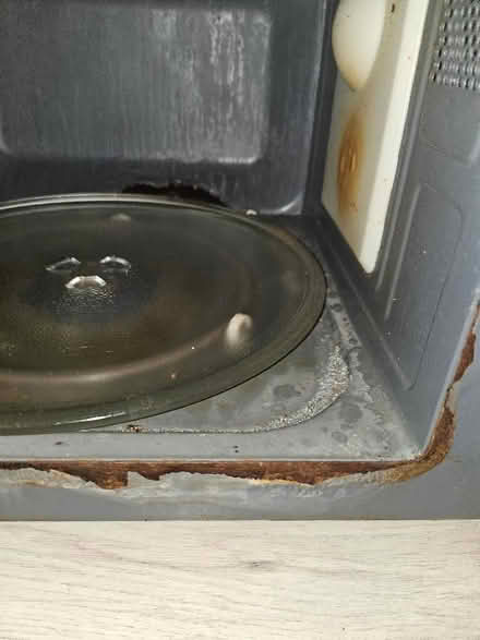 Photo of free Blender and microwave (Barking IG11) #2