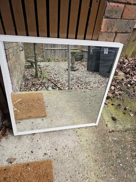 Photo of free White framed mirror (GU21) #1