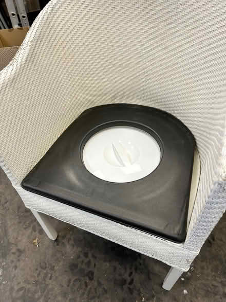 Photo of free Commode (Kingsclere RG20) #2
