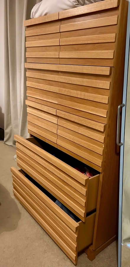 Photo of free Veneered light oak chest of 8 drawers (Belsize Park NW3) #1