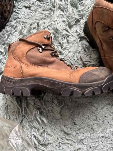 Photo of free Men’s size 10 walking boots (Letchworth SG6) #3